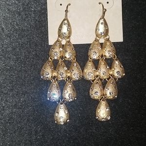Gold tiered pierced dangly earrings (costume)